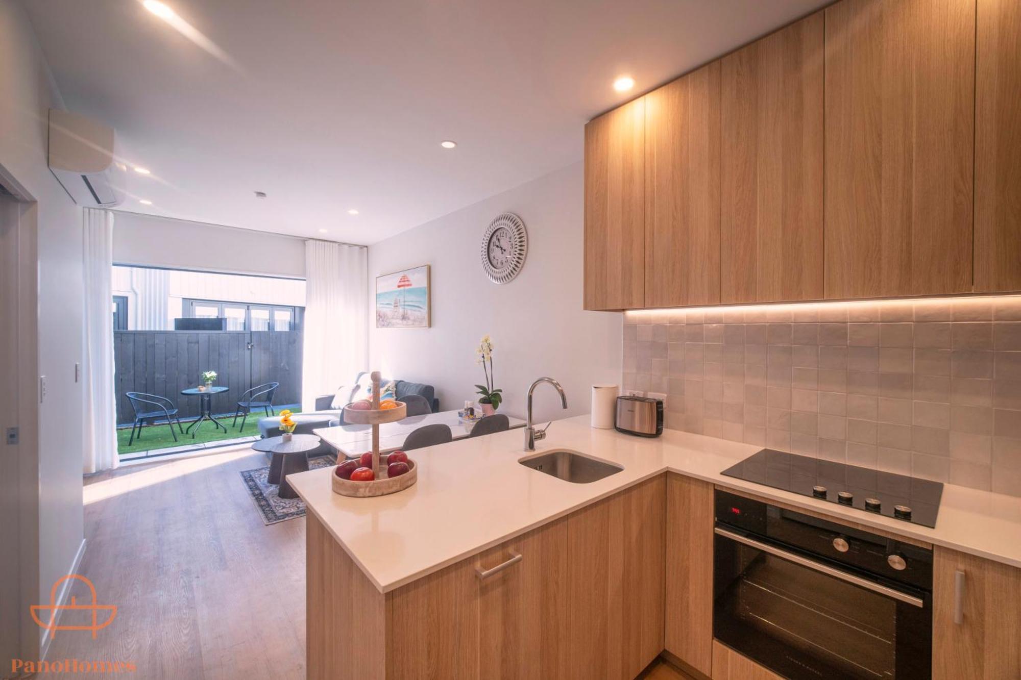 Modern Townhouse Close To City With Full Kitchen - Ellerslie Auckland Kültér fotó