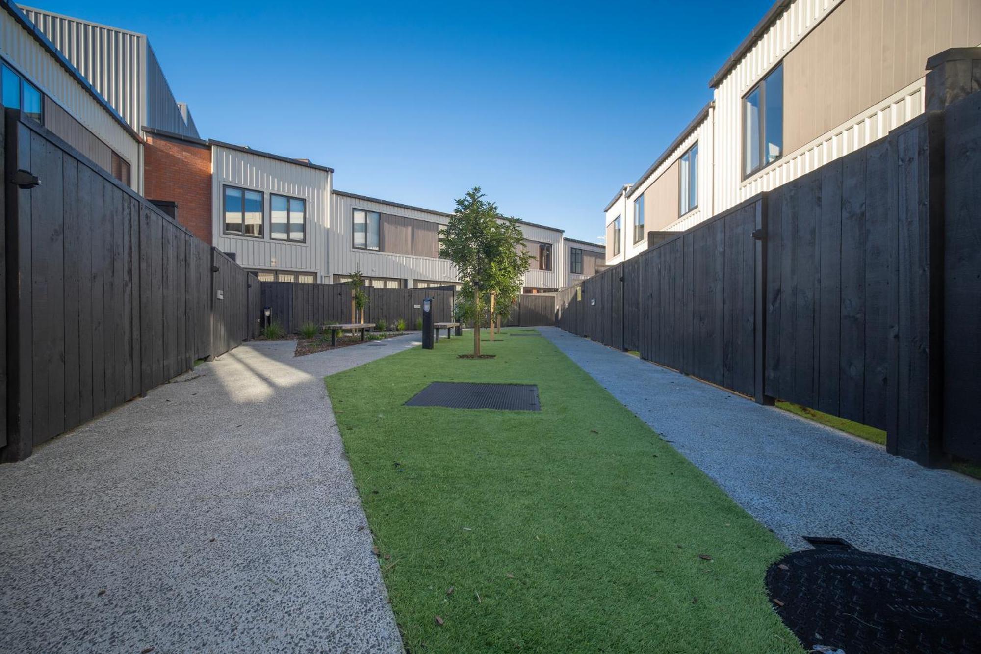 Modern Townhouse Close To City With Full Kitchen - Ellerslie Auckland Kültér fotó